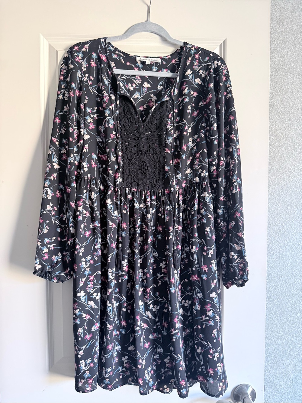 Daniel Rainn Black Floral Long-Sleeve Crochet-Yoke Dress Size M